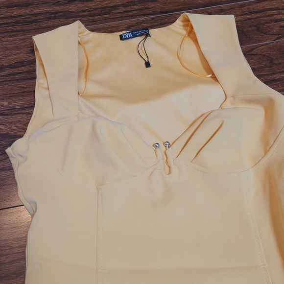 Zara NEW Yellow V-Neck Bodysuit Snap Button Tie Sleeveless Zipper Side NWOT XS/M - Picture 4 of 15